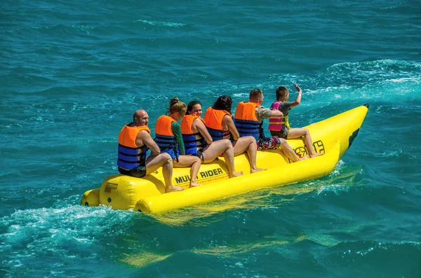 Gouna Egypt April 2015 Sea Attraction Happy People Ride Inflatable — Stock Photo, Image