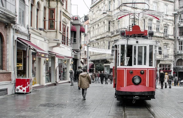 Istanbul'daki eski tramvay — Stok fotoğraf