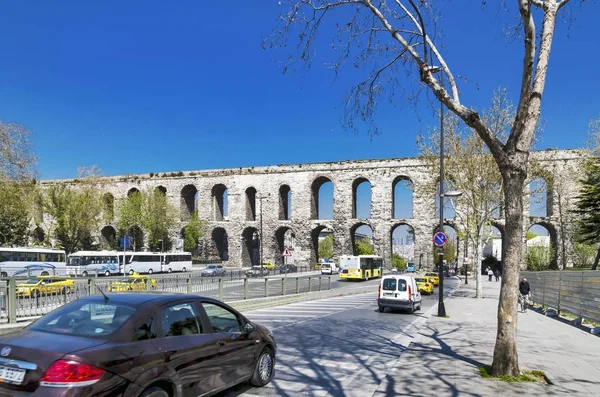 Istanbul Turkiet Apr Antika Romerska Akvedukt Valens Istanbul April 2014 — Stockfoto