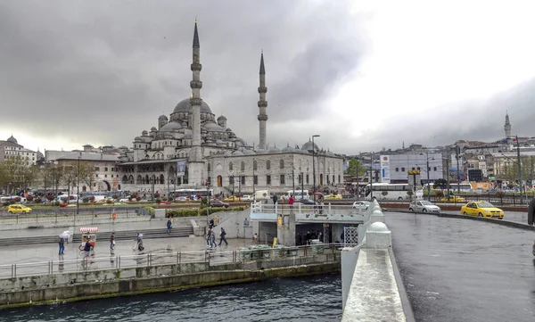 Istanbul Turkey April 2014 Yeni Cami Mosque New Mosque Istanbul — Stock Photo, Image