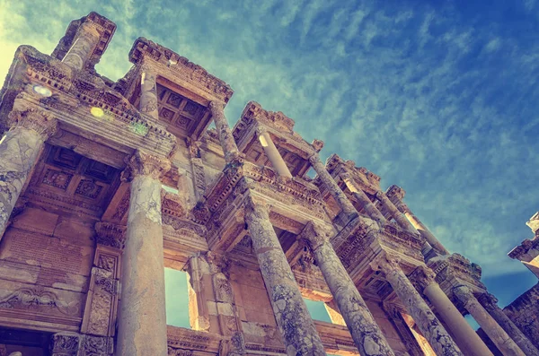 Ön cephe ve Celsus Kütüphanesi, Ephes avlusu — Stok fotoğraf