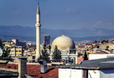 Izmir, Türkiye'de üçüncü en kalabalık şehri. Garajdan görüntülemek