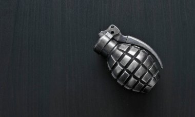 İzole el bombası. Arka plan üzerinde nesne