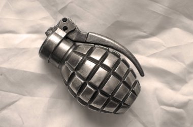 Beyaz izole izole el bombası