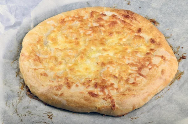 Khachapuri Isolerad Vit Bakgrund Khachapuri Nationell Mjöl Maträtt Georgien — Stockfoto