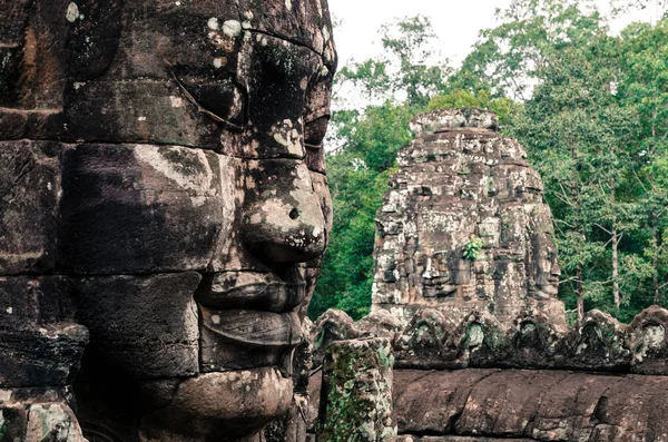 カンボジアのアンコールワットのバイヨン寺院 — ストック写真