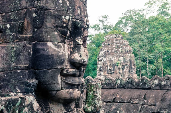 カンボジアのアンコールワットのバイヨン寺院 — ストック写真