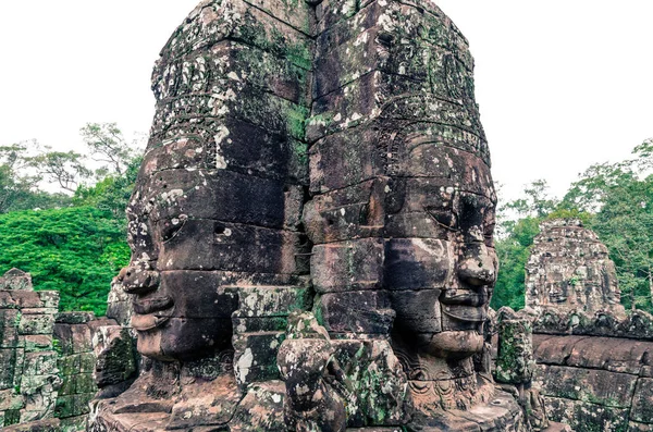 カンボジアのアンコールワットのバイヨン寺院 — ストック写真