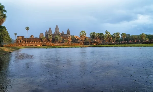 Angkor Wat Ναός Κατά Ηλιοβασίλεμα Siem Συγκεντρώνει Καμπότζη — Φωτογραφία Αρχείου