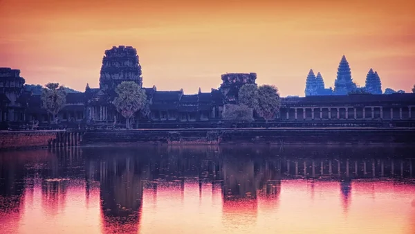 Impresionante Amanecer Reflexiones Angkor Wat Siem Reap Camboya Monumento Religioso — Foto de Stock