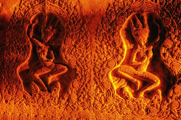 Luz Del Sol Naciente Cayendo Sobre Los Bajorrelieves Angkor Wat — Foto de Stock