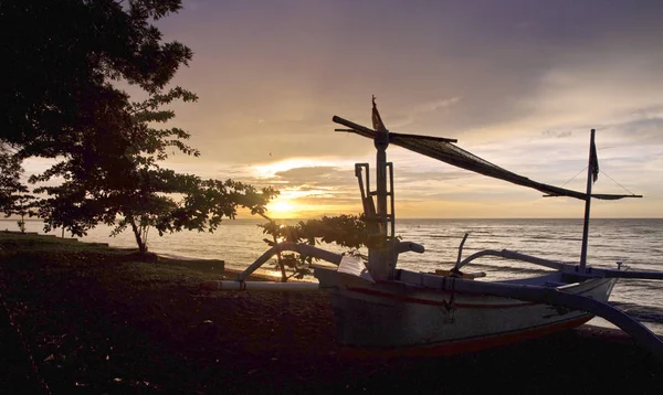 Bali Solnedgång Lovina Stranden — Stockfoto