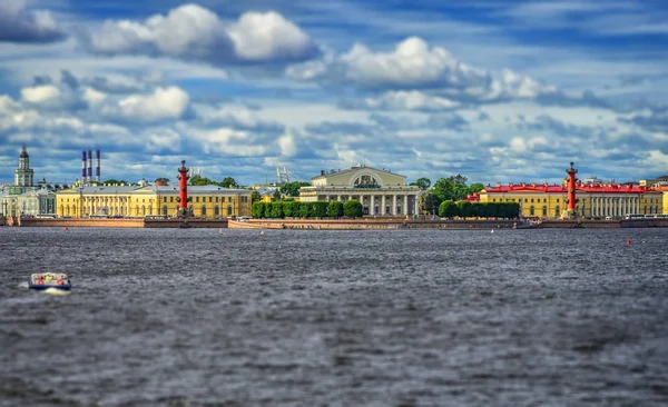 Pohled Petrohradu a řeka Něva, Rusko — Stock fotografie