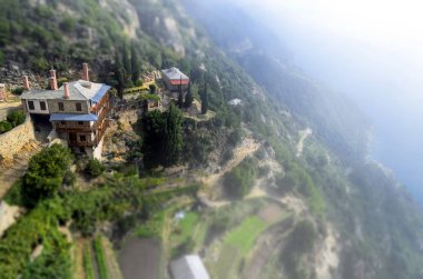 Mount Athos. Bir görünümü Simonopetra Manastırı.