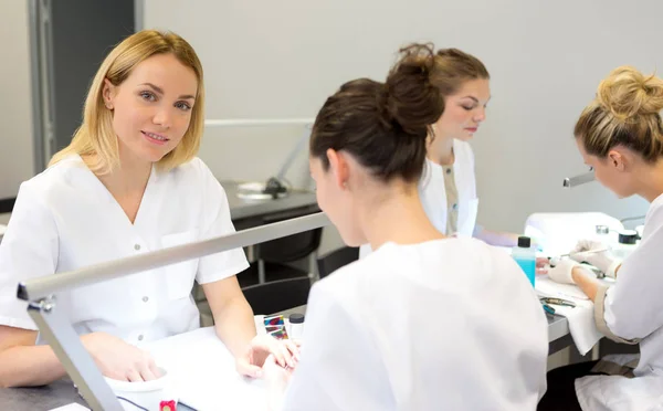 Young beautician students — Stock Photo, Image