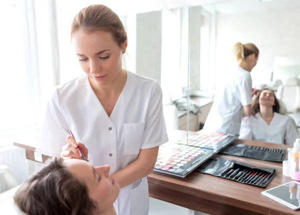 Young beauticians students — Stock Photo, Image