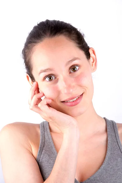 Retrato de una hermosa joven — Foto de Stock