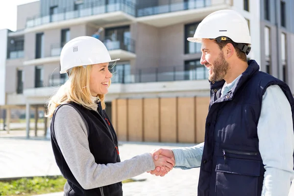 Investors on their building object — Stock Photo, Image