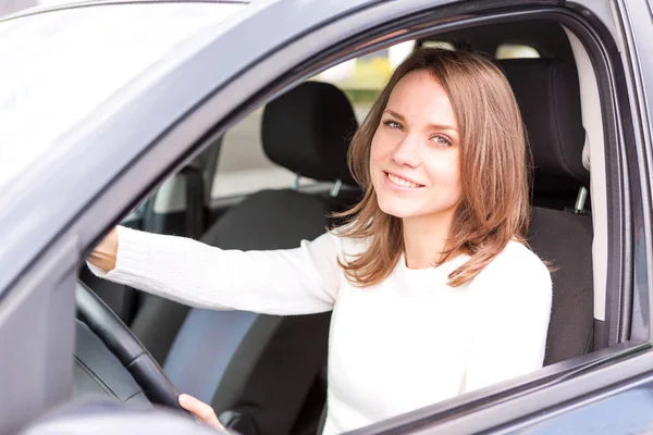 Attractive woman driving his car — Stock Photo, Image