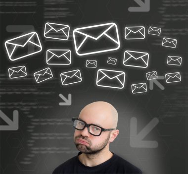 Adam iletileri hakkında düşünme