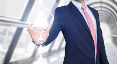 İşadamı kişi simgesi arabirimiyle dokunmadan