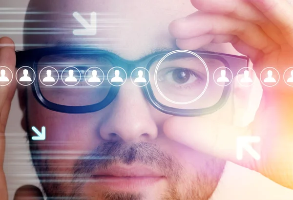 Futuristische Benutzeroberfläche mit Netzhauterkennung — Stockfoto