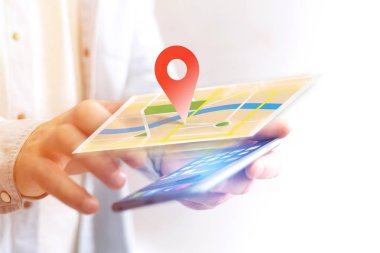Bir harita - teknoloji kavramı üstünde localization kavramı