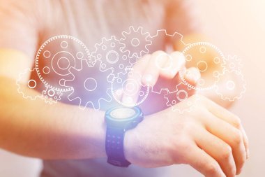 Dişli ayar smartwatch dışarı gidiyor kavramı