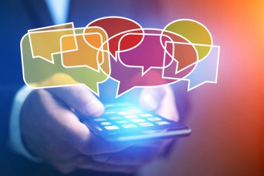 Kavram smartphone arabirim üstünde e-posta gönderme mesaj ŞA