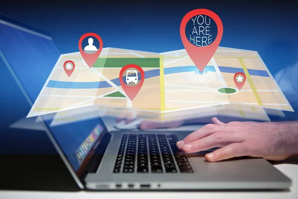 Concept van het vinden van favorieten plaatsen op een online kaart - informatiestro — Stockfoto
