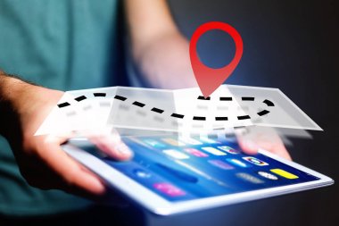 Bir güzergah üzerinde bir online harita - teknoloji co bulma kavramı