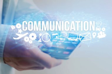 Multimedya simgelerle futuristik bir arayüze 