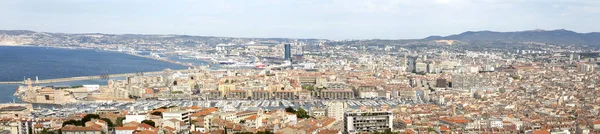 Panorama da cidade de Marselha no sul da França — Fotografia de Stock