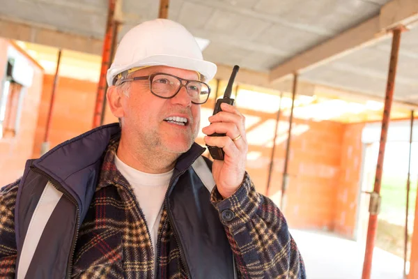 Komuta sizde inşaatta çalışma