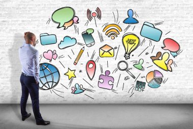 İşadamı önünde duvar düşünme 