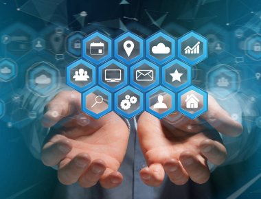 Fütüristik bir arabirim üzerinde görüntülenen Uygulama Merkezi