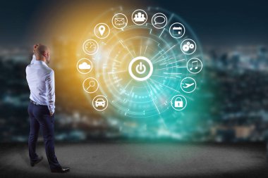 Uygulama tarafından çevrili bir teknoloji arabiriminin giriş sayfası düğmesini 