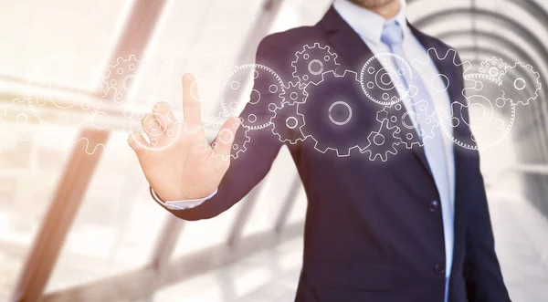 Hombre de negocios tocando la interfaz de tecnología — Foto de Stock