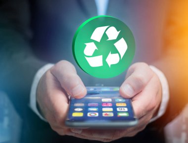  Teknoloji ekolojik arabirimi ile kutsal kişilerin resmi       