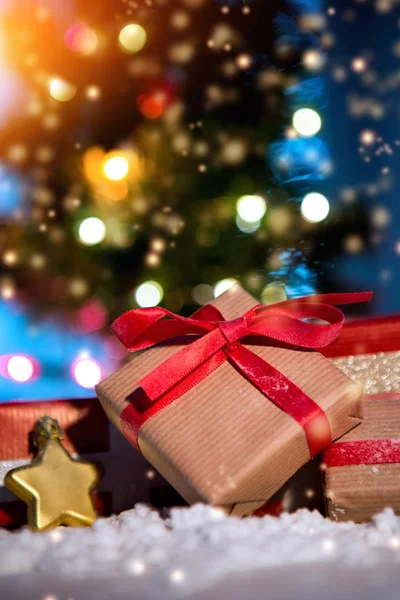 Fondo de Navidad con regalos —  Fotos de Stock