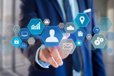 İş ağ uygulaması bir futuristik bir arayüze üzerinde görüntülenen