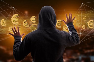Karanlıkta hacker adam kesmek veri ve bilgilere bilgisayar kullanarak