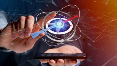 Bir smartphone - render 3d gezinti pusula kullanarak iş adamı