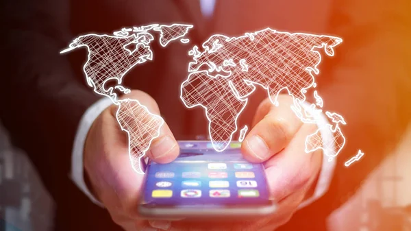 Vista Homem Negócios Usando Smartphone Com Mão Desenhada Mapa Mundo — Fotografia de Stock
