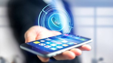 Erkek el ile smartphone üzerinde parlak teknolojik ağ iletişim düğmesini