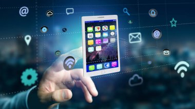 Bir tablet app ve Sosyal Icon - 3d render tarafından çevreleyen tutan bir işadamı görünümünü 