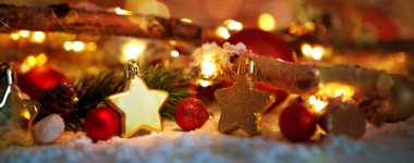 Noel arkaplanı süs ve ışık atmosferiyle