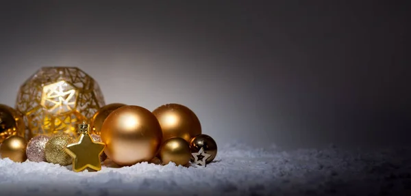 Vánoční pozadí s ornamentem a lehkou atmosférou — Stock fotografie