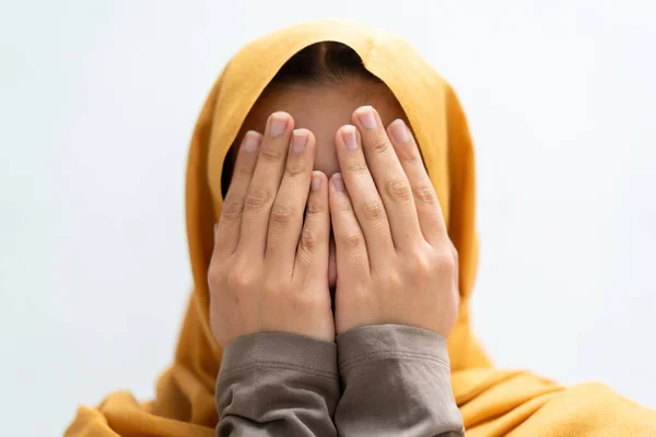 Muslimsk Kvinneportrett Ansiktsuttrykk – stockfoto