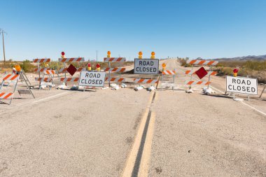 kapalı yol işaretleri